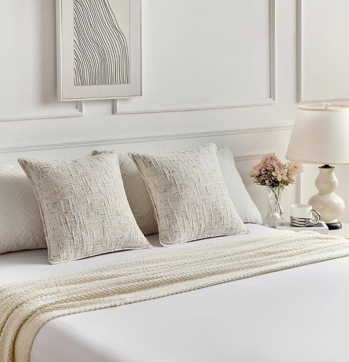 Decorative cushions (set of 2-3 pieces)